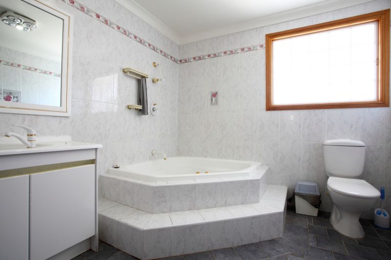 Cost of Bathtub Installation in Youngsville, LA